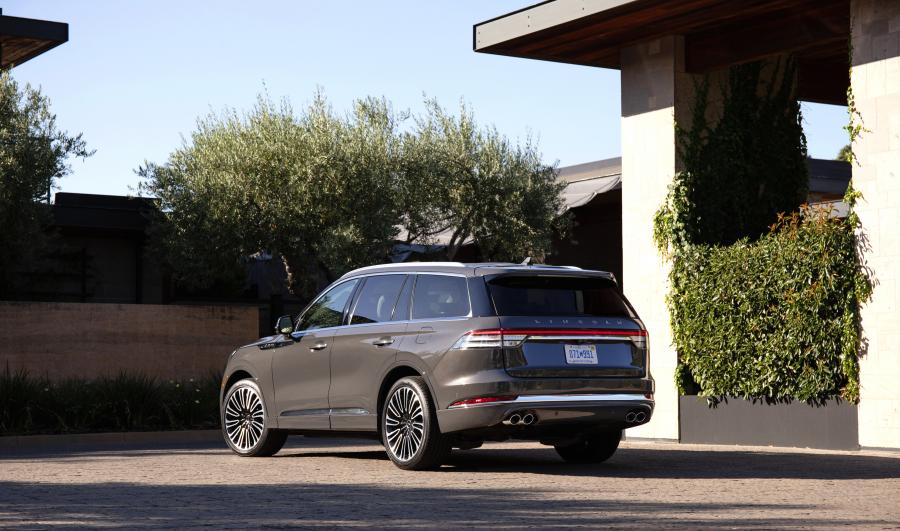  Lincoln Aviator Black Label 2019 года  (фото 26 из 48)
